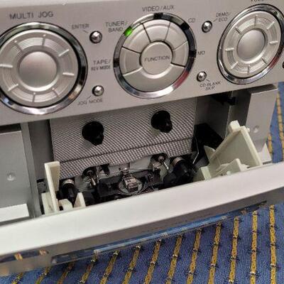 Lot 1268: AIWA CD TAPE Player 