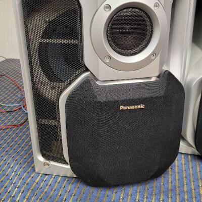 Lot 1275: Vintage Pair of PANASONIC SB-AK29 Speakers 