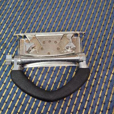 Lot 1278: Vintage Razor Blade Trim Tool 