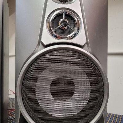 Lot 1279: Vintage Pair of SONY SS M-100 Speakers 