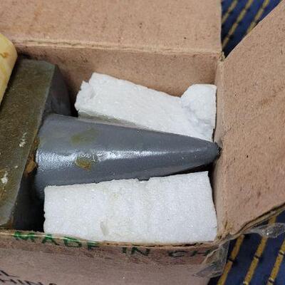 Lot 1284: Vintage NEW in Box Steel  ANVIL 15LB 