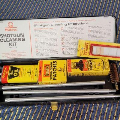 Lot 1292: (2) New Gun Cleaning Kits 