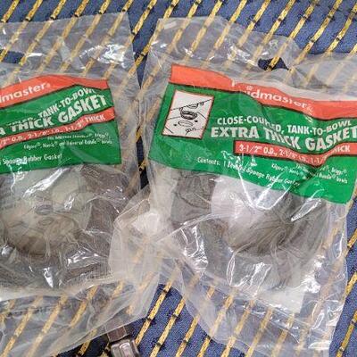 Lot 1303: Assorted NEW Plumbing Accessories 