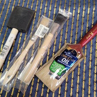 Lot 1314: Large Mostly New PAINTING SUPPLIES Bundle 