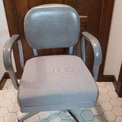Lot 1332: Vintage Mid Century Modern Desk Chair Reclining 