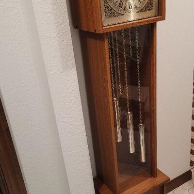 Lot 1333: Vintage Tall Clock Quartz Function Movement 