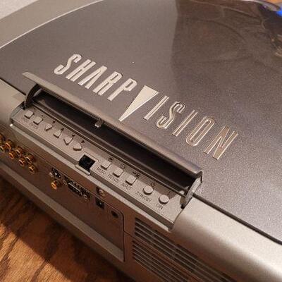 Lot 1376: SHARP XV-Z21000 Digital Projector TESTED A+