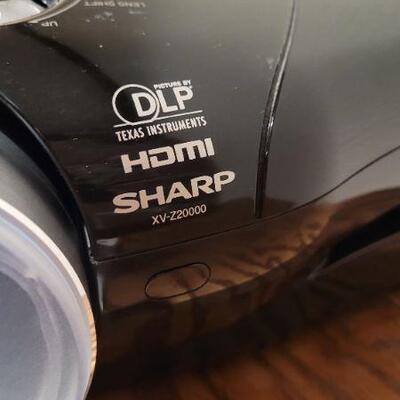 Lot 1337: SHARP XV-Z2000 High Definition Projector 