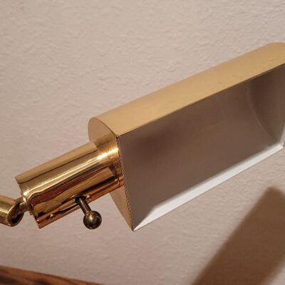 Lot 1379: Vintage Mid Century Modern Table Lamp 