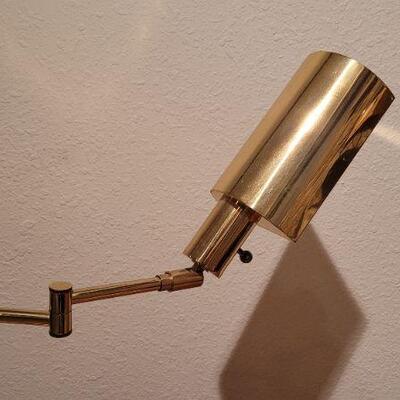 Lot 1379: Vintage Mid Century Modern Table Lamp 