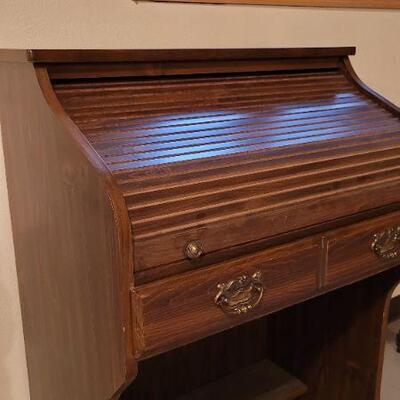 Lot 1380: Vintage Roll-Top Desk 