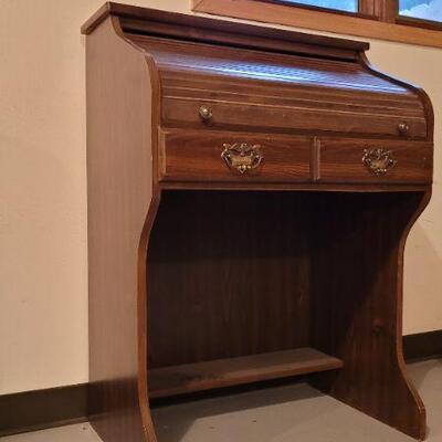 Lot 1380: Vintage Roll-Top Desk 