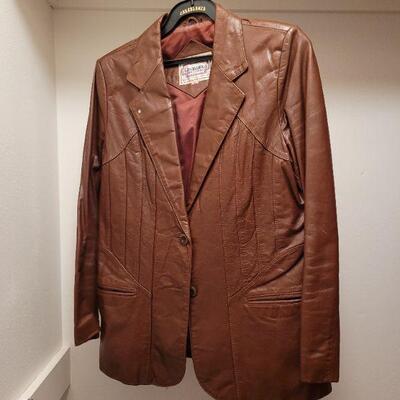 Lot 1395: Vintage Jacket