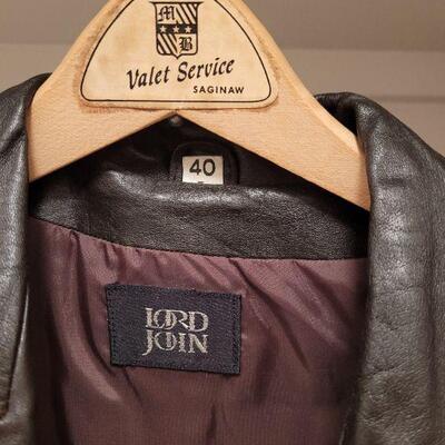 Lot 1396: Vintage Leather Jacket