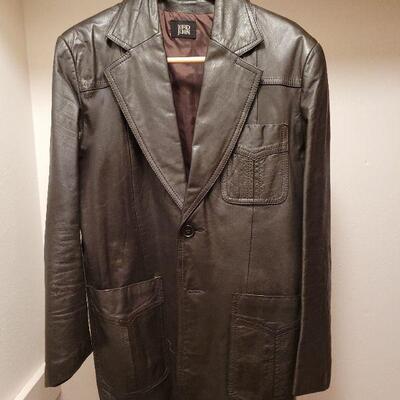 Lot 1396: Vintage Leather Jacket