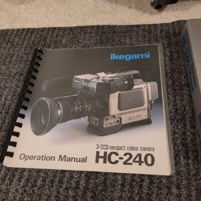 Lot 1408: Vintage Ikegami HC-240A