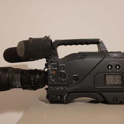 Lot 1409: Vintage Panasonic DVCPRO