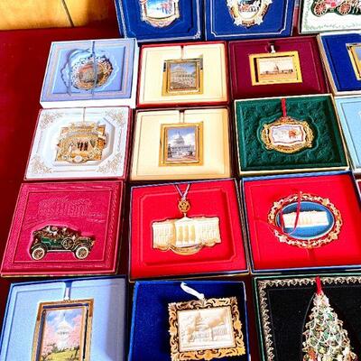 LOT 235  WHITE HOUSE HISTORICAL SOCIETY CHRISTMAS ORNAMENTS BOXES & PAPERWORK 2000s 