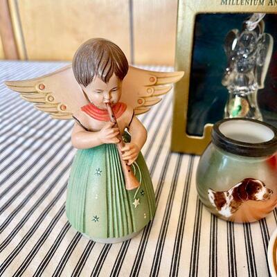 LOT 242  GOEBAL WOODEN ANGEL & TINY PLATE WATERFORD MILLENNIUM ANGE VASE w/DOG