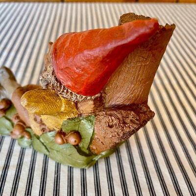 LOT 245  RESIN SCULPTURE "SATURDAY" BY TOM CLARK CREATIONS CAIRN STUDIOS 