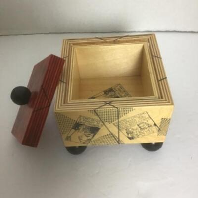 S - 1170  Decorative Wooden Box signed Reynolds 
