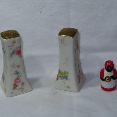 Salt and Papper Shaker Lot