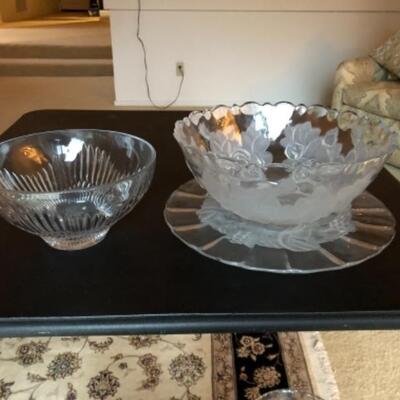 Lot 118. Four pressed glass bowls, one tray--WAS $25â€“NOW $12.50