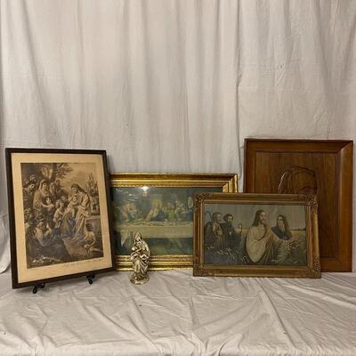 Lot 11 - Art Depicting Jesus incl Wooden Relief and Plockhurst Print