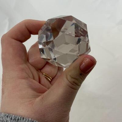 .115. VINTAGE | Faceted Crystal Knife Rest