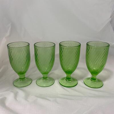.137. VINTAGE | Footed Spiral Tumblers | Anchor Hocking