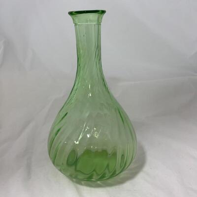.138. VINTAGE | Spiral Vase | Anchor Hocking