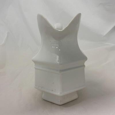 .145. VINTAGE | Royal Haegar | White Pitcher