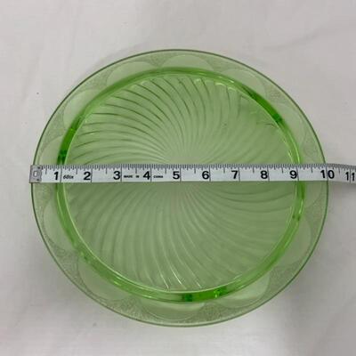 .147. VINTAGE | Green Swirl Depression Glass | Cake Plate | Chop Plate