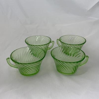 .150. VINTAGE | ANCHOR HOCKING | Green Spiral | Coffee Cups | Tea