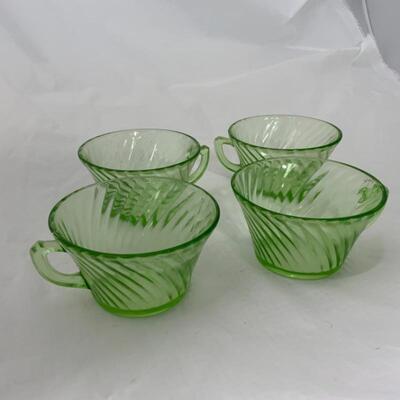 .150. VINTAGE | ANCHOR HOCKING | Green Spiral | Coffee Cups | Tea