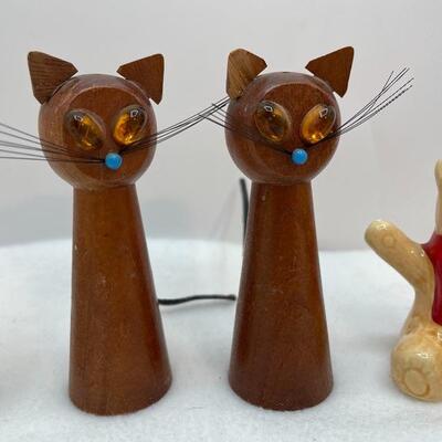 Salt and Pepper Shakers