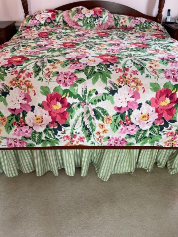 D318 Custom Made King Bedding with Bedskirt