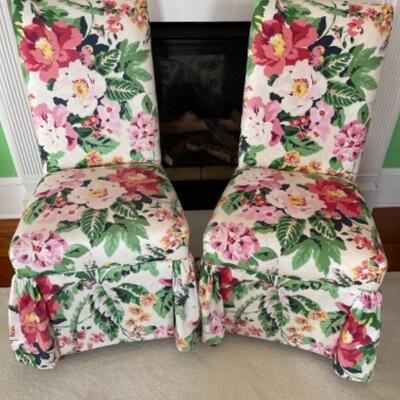 D319 Pair of Floral Upholstered Skirted Parsons Chair 