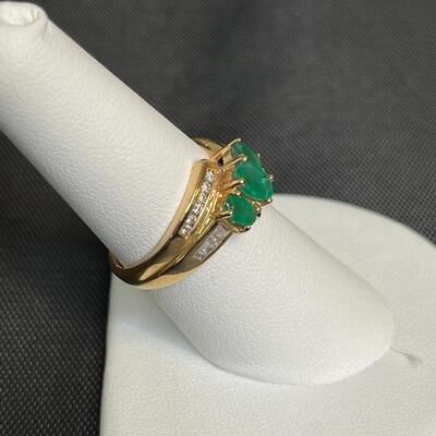 14K Emerald Baguette Diamond Ring - Size 7