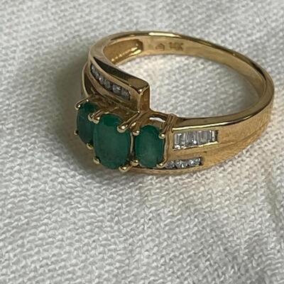 14K Emerald Baguette Diamond Ring - Size 7