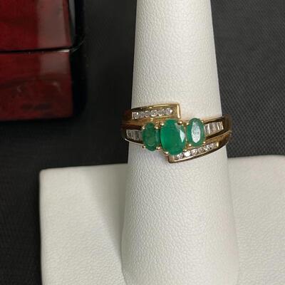 14K Emerald Baguette Diamond Ring - Size 7