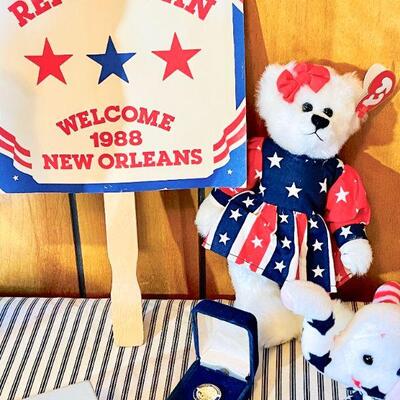 LOT 250  US PRESIDENT POLITICAL GROUP REAGAN KENNEDY BEANIE BABIES DEMOCRAT & REPUBLICAN 