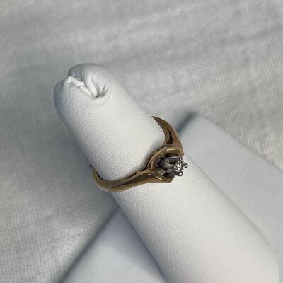 1OK Gold Ring with Diamond