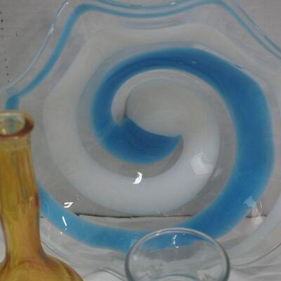 Lot 62 Vintage depression and UV glass
