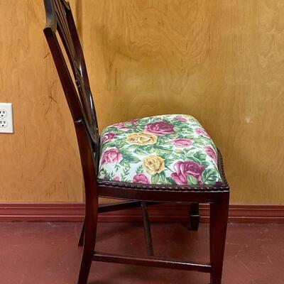 Set of 7 Mahogany Chairs - Excellent Condition 