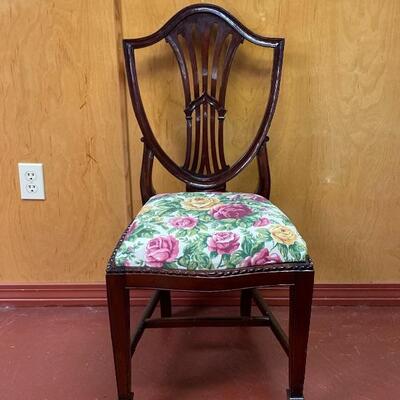 Set of 7 Mahogany Chairs - Excellent Condition 