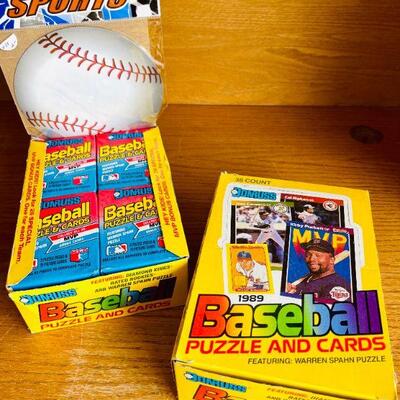 LOT 266  DONRUSS 1989 PUZZLES AND CARDS 2 BOXES 36 SEALED PACKS EACH BASEBALL CARDS + BASEBALL MAGNET