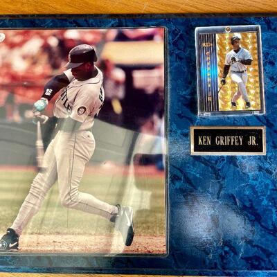 LOT 267  KEN GRIFFEY JR PLAQUE PHOTO & CARD 