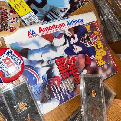 LOT 268  SUPER BOWL FOOTBALL GROUP POSTERS PROGRAMS BUTTONS PINS O J SIMPSON