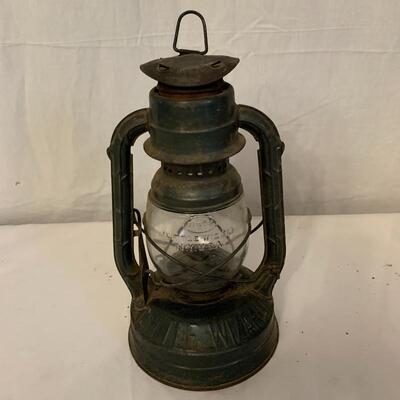 Lot 47 - Vintage Green Dietz Lantern